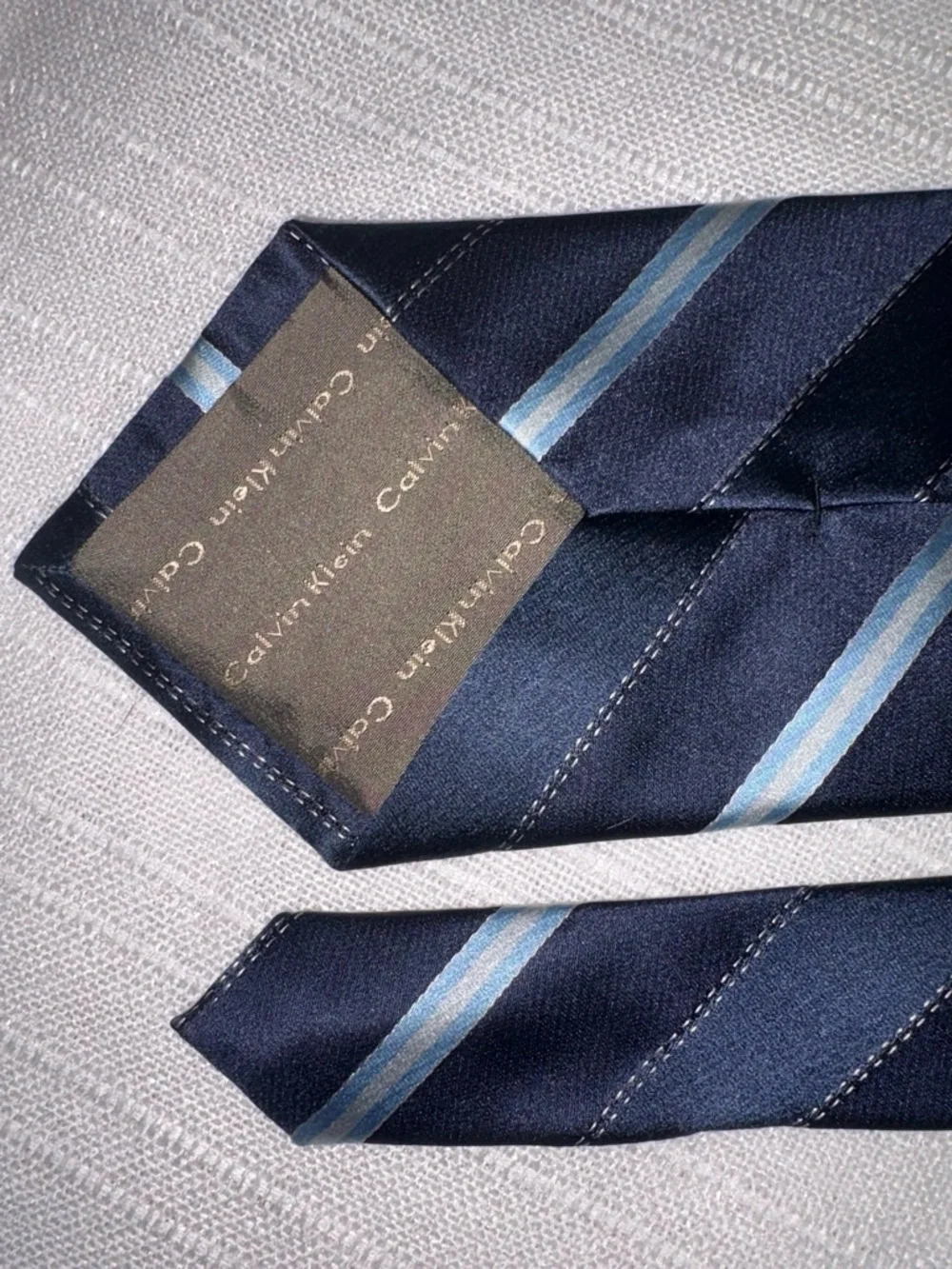 Calvin Klein Designer 100% Silk Navy Blue Striped Tie